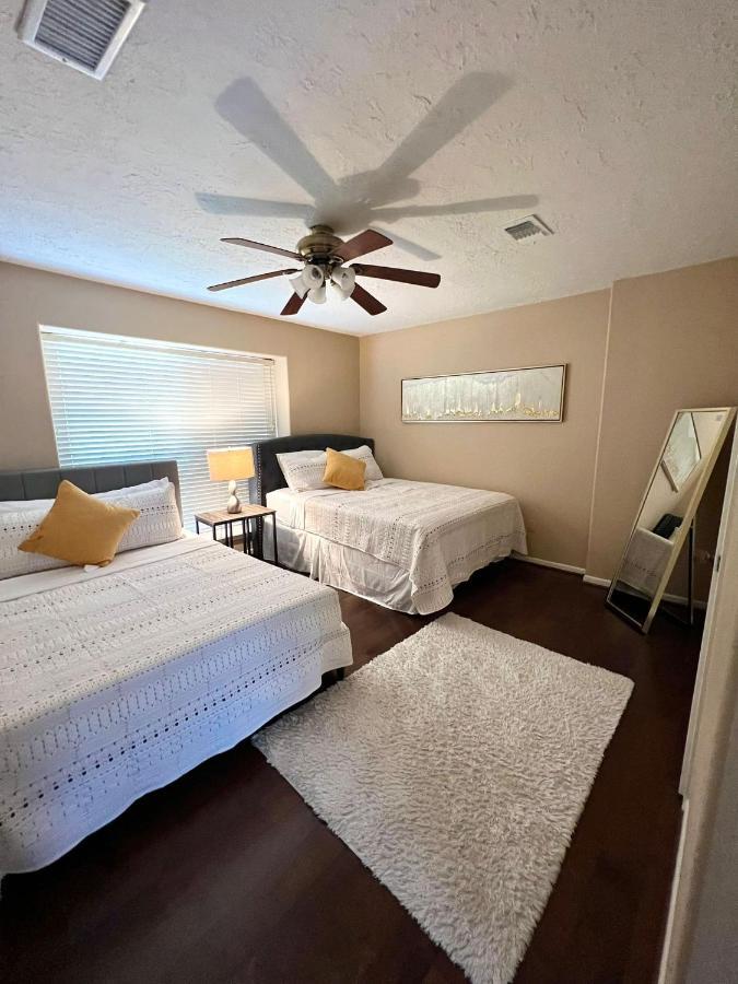 Centrally Located Houston Retreat! Sleeps 8, 10 Min To Downtown, Free Parking Esterno foto