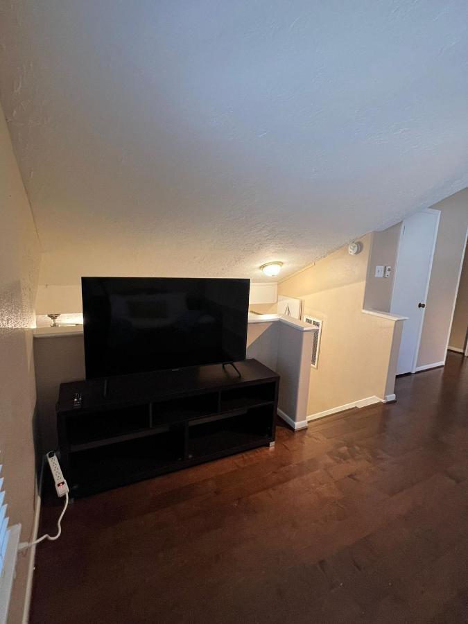 Centrally Located Houston Retreat! Sleeps 8, 10 Min To Downtown, Free Parking Esterno foto
